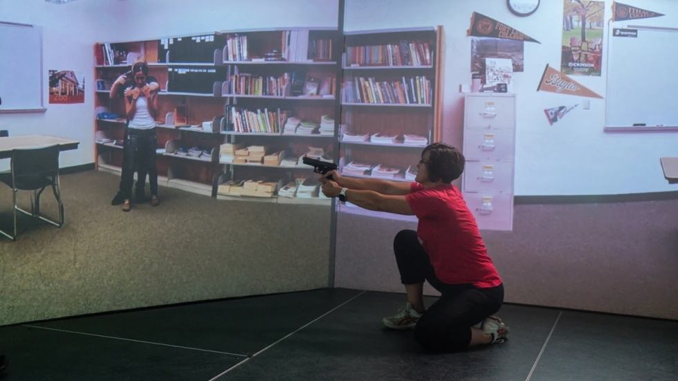 'Thoughts & Prayers': onthullende docu over industrie rondom preventie massamoorden op scholen