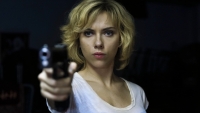 David Fincher wilde haar niet: Scarlett Johansson was "te sexy" voor de donkerste vrouwenrol van het decennium