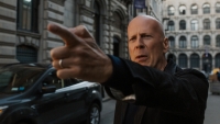 Vanavond op RTL 7: Zwaarbewapende Bruce Willis gaat helemaal los in opvallende remake van actieklassieker