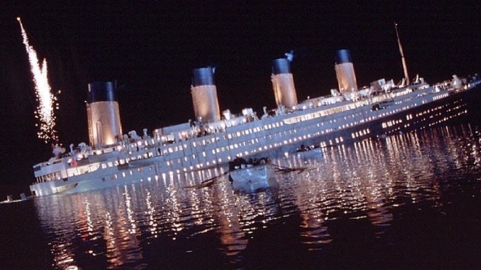 James Cameron legt uit hoe je zelf heel simpel de 'Titanic'-ramp had kunnen overleven
