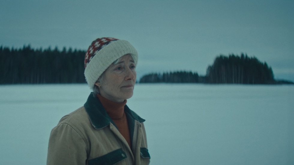 'Dead of Winter': verbeten Emma Thompson met een jachtgeweer