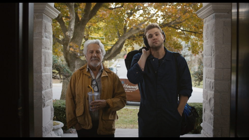 Leo Woodall en Dustin Hoffman kraken kluizen en stelen harten in de trailer van 'Tuner'