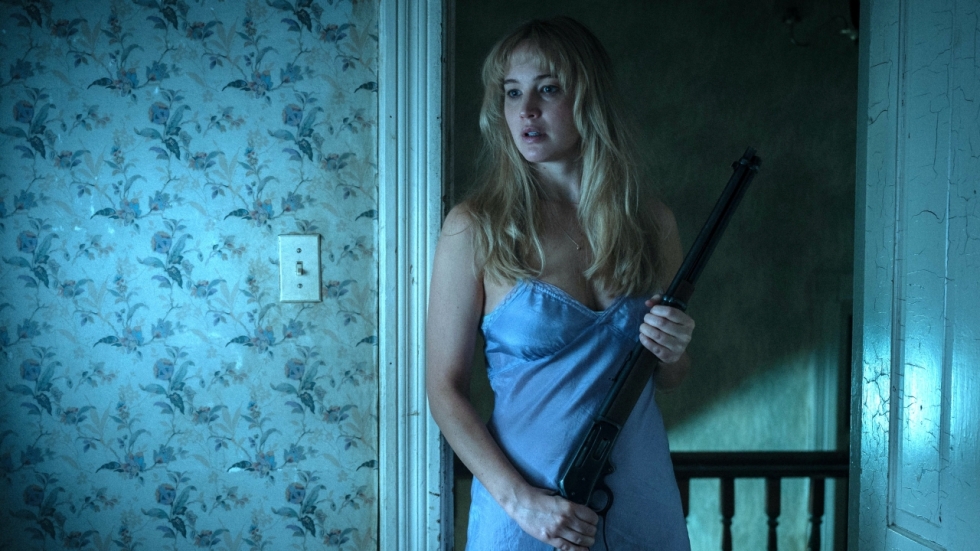 Nu gewoon thuis te zien: de nieuwe thriller met Jennifer Lawrence en Robert Pattinson!