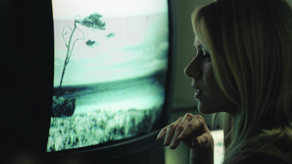 Vanavond komen er rare dingen uit je televisie, met deze zenuwslopende film