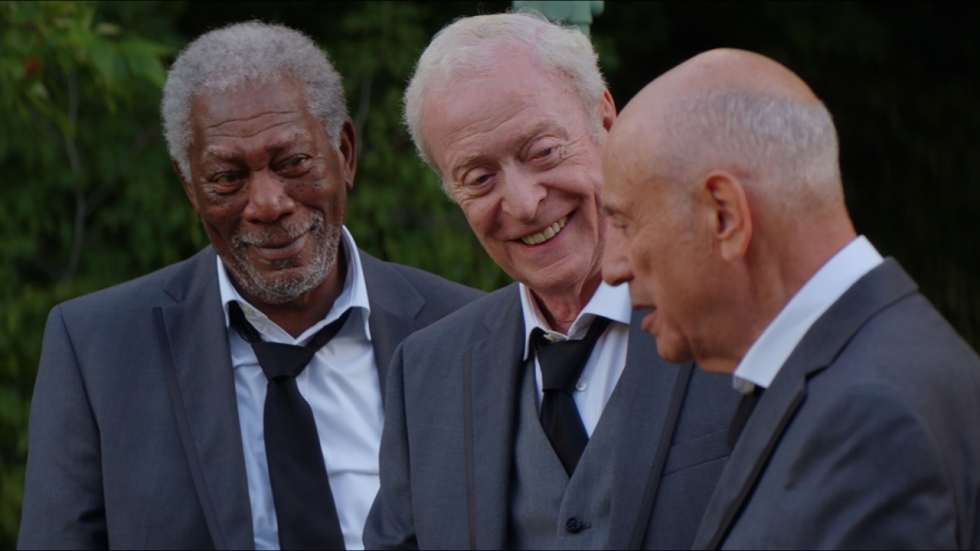 Michael Caine en Morgan Freeman vielen allebei constant in slaap op de set van deze film