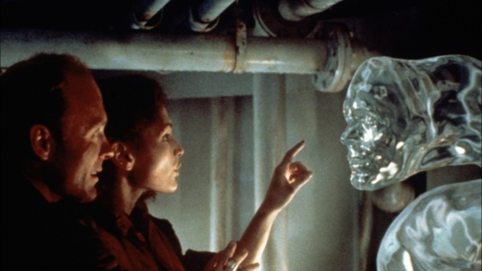 Iedereen kent haar gezicht uit de jaren 80, maar deze actrice leeft nu opvallend buiten beeld