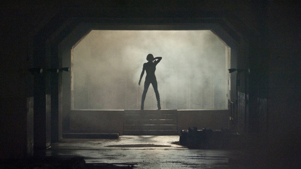 Milla Jovovich begaat een enorme blunder met haar nieuwste film 'Protector'