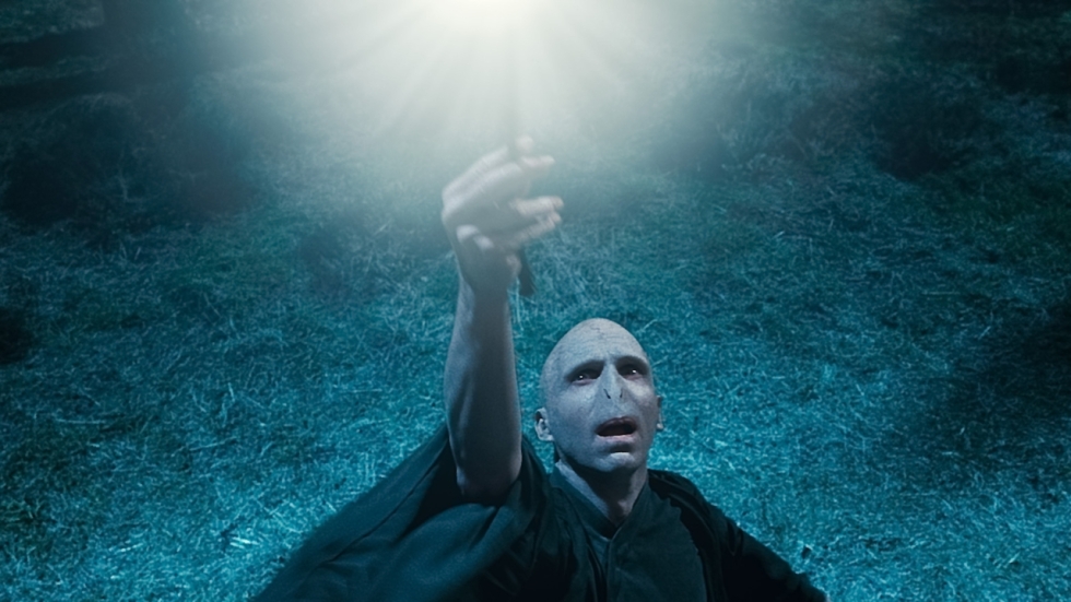 Voldemort-acteur Ralph Fiennes weet wie het stokje moet overnemen: "Deze acteur zou geweldig zijn!"