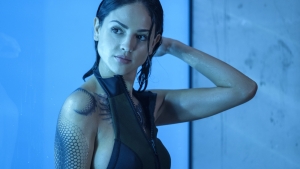 Hoe snel herken jij deze prachtige actrice op Instagram? Ze pronkt weer met prachtige foto's vanaf het strand