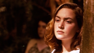Deze prachtige actrice raakte in haar tienerjaren volledig uitgemergeld: "Mijn leven stond compleet op z'n kop"
