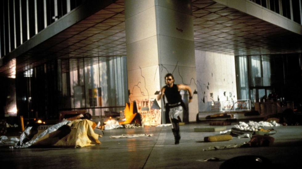 Ga er alvast maar voor zitten: De klassieker 'Escape from New York' krijgt een remake van Zack Snyder