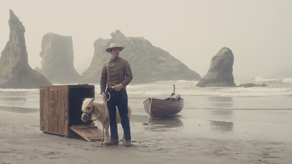 Vergeten en eigenzinnige western met held Robert Pattinson verovert opeens de filmliefhebbers op SkyShowtime