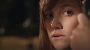 Winnares van Britse Televisie Award vergezelt Maika Monroe in vervolg op horrorhit 'It Follows' uit 2014