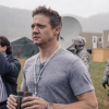 Jeremy Renner trouwde stiekem met een model dat hij bij een film ontmoette maar na 10 maanden zette hij haar aan de kant
