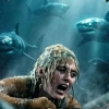 Twee schaarsgeklede Marvel-actrices versus een hongerige haai in spannende trailer 'The Devil's Mouth'