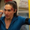 Gal Gadot in standje 'Die Hard' in haar nieuwe film 'The Runner': de eerste trailer is nu te zien