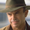 "Minder bleekjes voelen": Waarom Sam Neill zijn personage uit 'Jurassic Park' ook in het echt eer aandoet