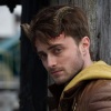 Daniel Radcliffe bewees met deze absurde film dat er veel meer in hem zat dan alleen "het jochie van Harry Potter"