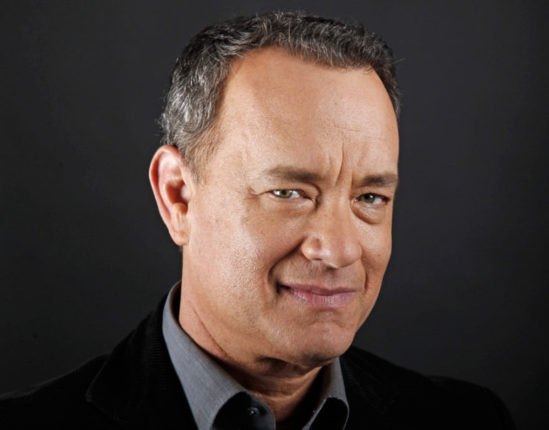 Tom Hanks verkoopt girl scouts koekjes