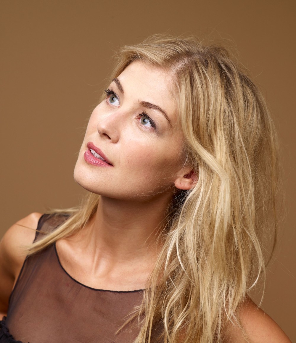 Rosamund Pike in 'The Mountain Between Us'?