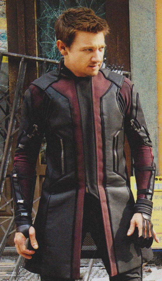 Nieuwe blik op kostuum Hawkeye in 'The Avengers: Age of Ultron'