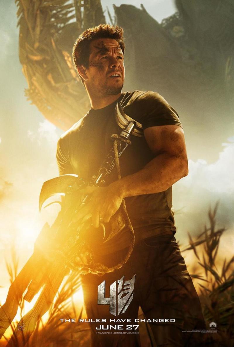 Mark Wahlberg siert nieuwe poster 'Transformers: Age of Extinction' [UPDATE]