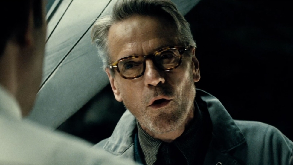 Jeremy Irons ook in 'Justice League: Part One' te zien