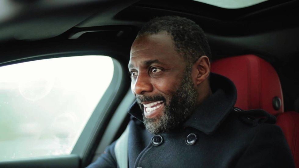 George Lazenby ziet Idris Elba als 007 wel zitten