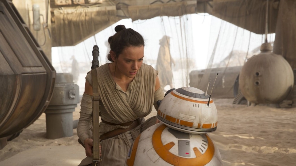 Daisy Ridley & aliens in video 'Star Wars: Episode VIII'