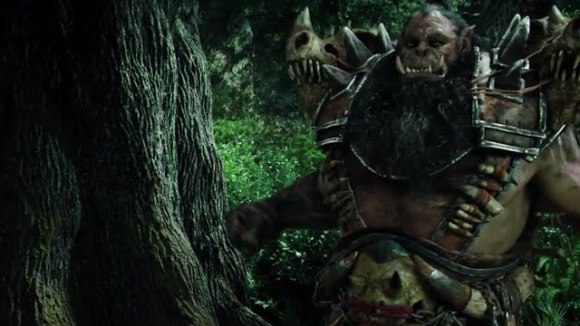 Warcraft - Lothar and his soldiers are attacked by orcs