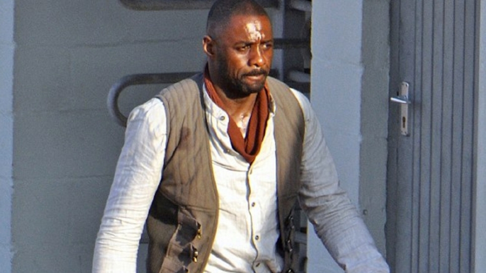 Idris Elba als de Gunslinger op nieuwe setfoto's 'The Dark Tower'