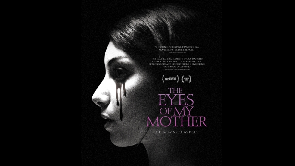 Lugubere tweede trailer van horrorfilm 'The Eyes of My Mother'