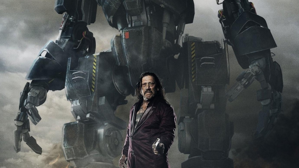 Mega robots in trailer 'Juarez 2045' met Danny Trejo