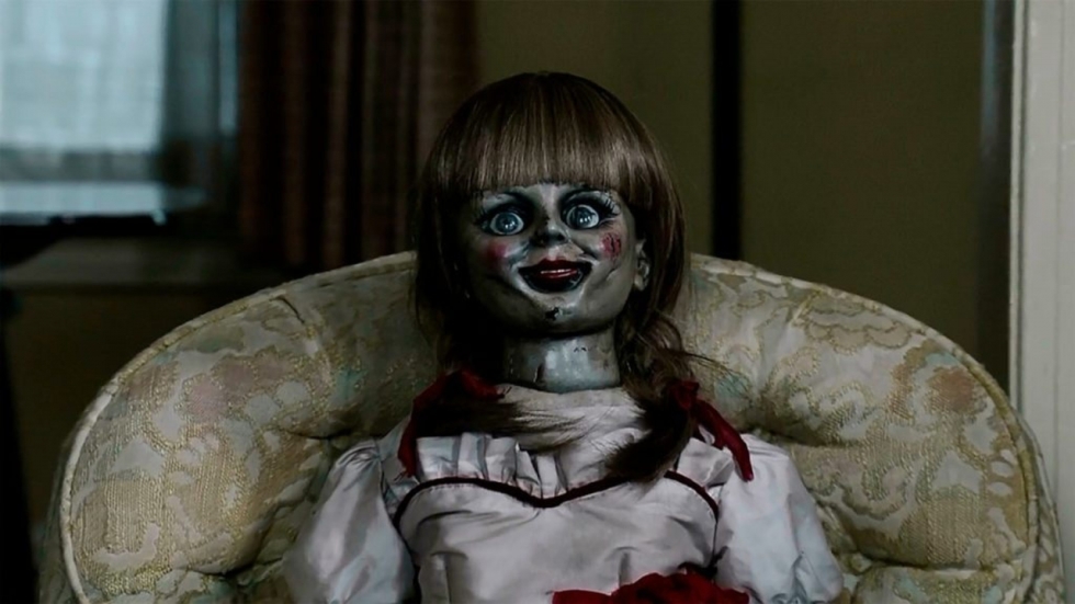 Enge nieuwe foto's horrorpop uit  "Annabelle: Creation"