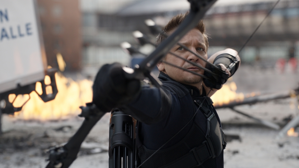 Jeremy Renner breekt beide armen op set 'Infinity War'