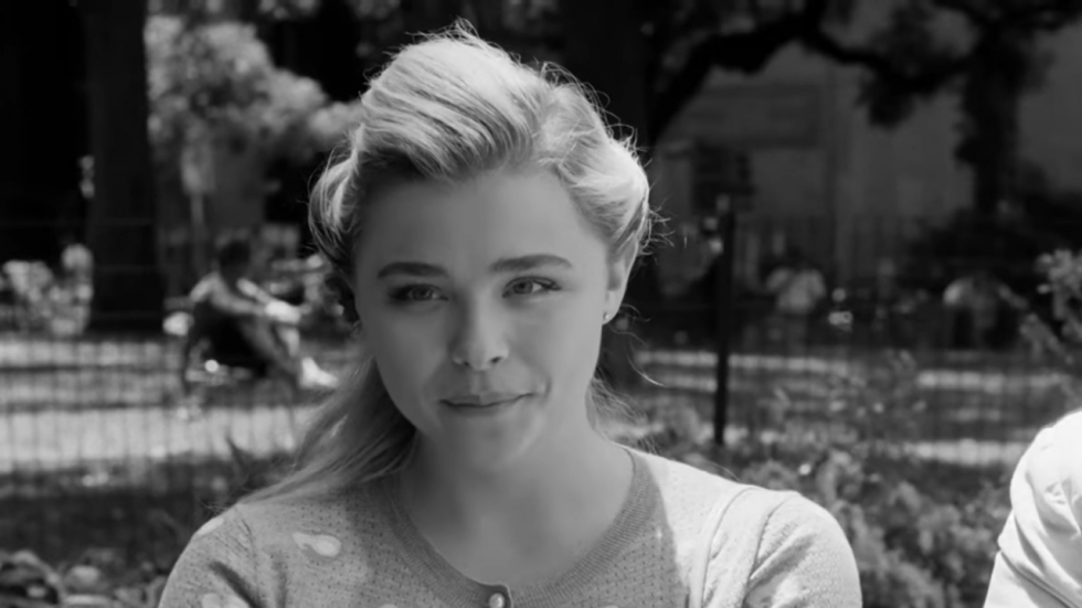 Chloë Grace Moretz gaat met John Malkovich in 'I Love You, Daddy' trailer