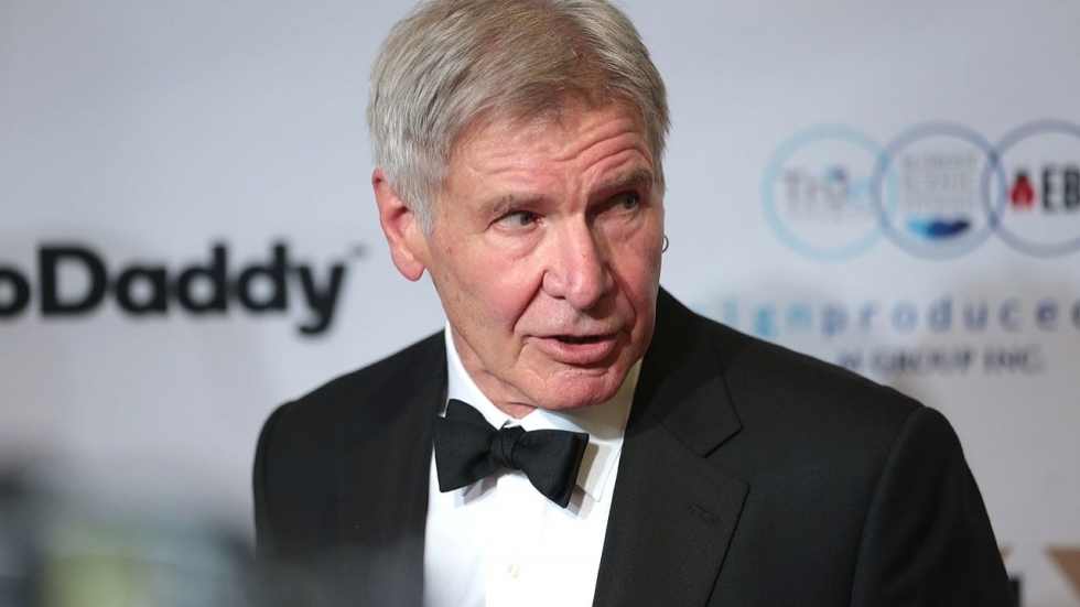 Harrison Ford helpt vrouw na heftig ongeluk
