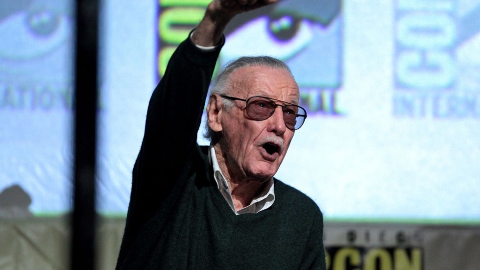 Marvel-legende Stan Lee aangeklaagd door zijn eigen verpleegsters