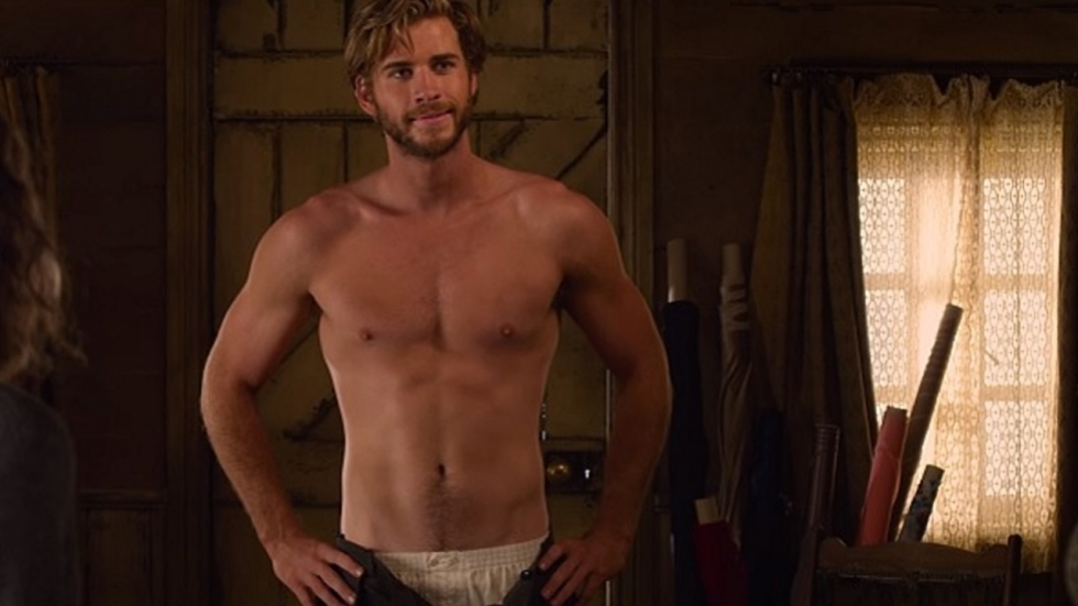 Liam Hemsworth heeft goddelijk lichaam niet van een vreemde