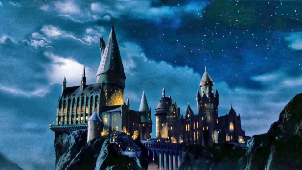 Keer terug naar Hogwarts in featurette 'Fantastic Beasts 2'