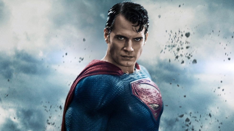 Warner: Henry Cavill niet weg als Superman