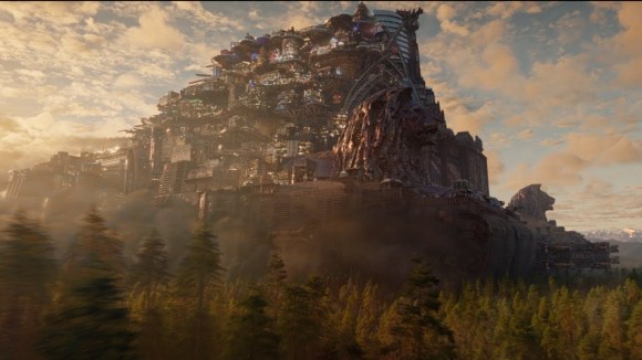Mortal Engines - Featurette: Moving Cities