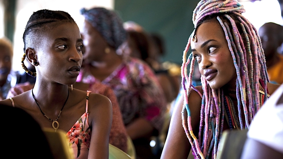 Recensie 'Rafiki' over lesbische liefde in het homofobe Kenia ★★★★