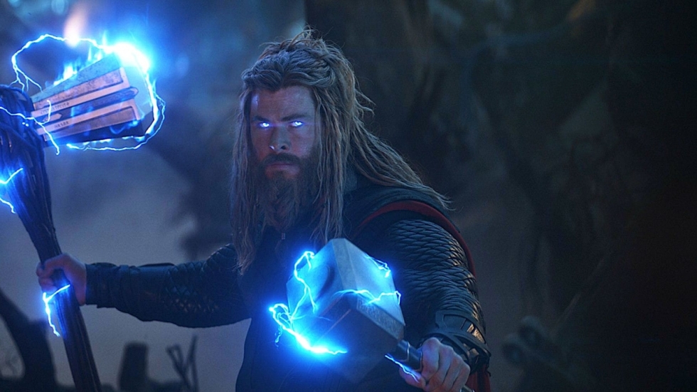 Chris Hemsworth covert Johnny Cash als 'Fat Thor' op de set van 'Avengers: Endgame'