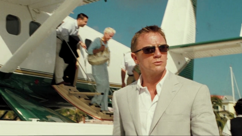 James Bond maakt er een feestje van in Jamaica op eerste officiële beelden 'Bond 25'