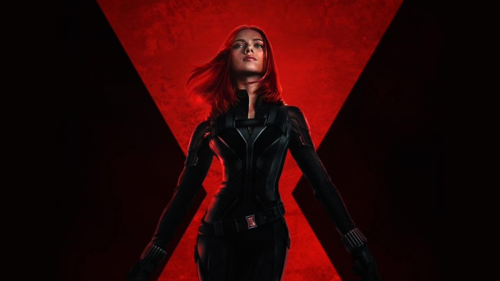 'Black Widow' schittert op reeks nieuwe posters