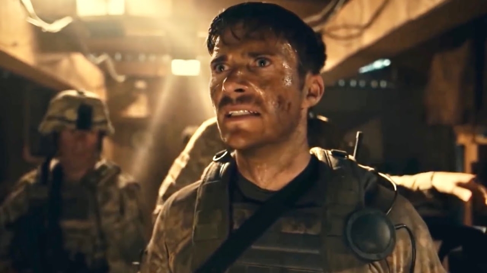 Scott Eastwood knalt erop los in trailer oorlogsfilm 'The Outpost'