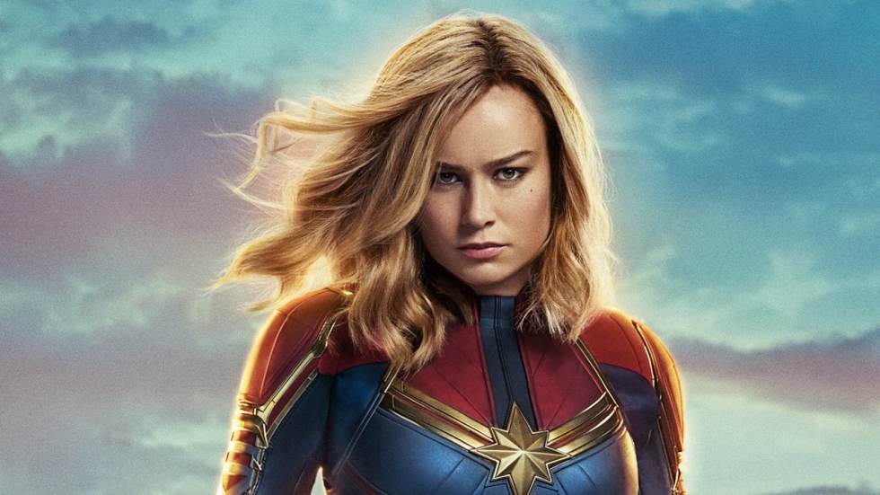 Brie Larson (Captain Marvel) toont haar strakke lichaam