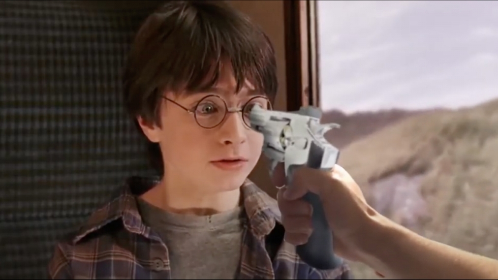 Nieuw! 'Harry Potter and the Deathly Weapons'