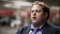 Deze acteur uit 'The Wolf of Wall Street' is flink afgevallen en ken je echt niet meer terug